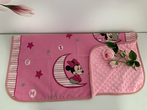 Paturica bebe roz cu imprimeu Minnie